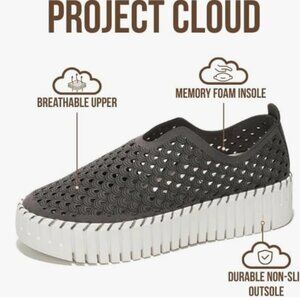 Project Cloud Grey slip on loafer shoe, NWT, sz 10